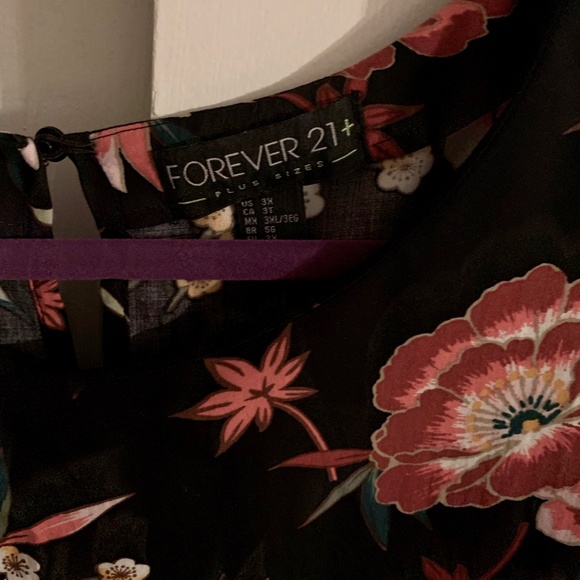 H&M Short Sleeve Shift Dress - Picture 2 of 2